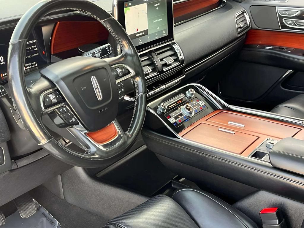 Used 2021 Lincoln Navigator L Reserve AWD/4WD image 6