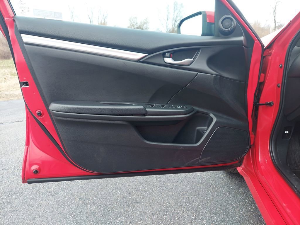 Used 2020 Honda Civic Sport image 12