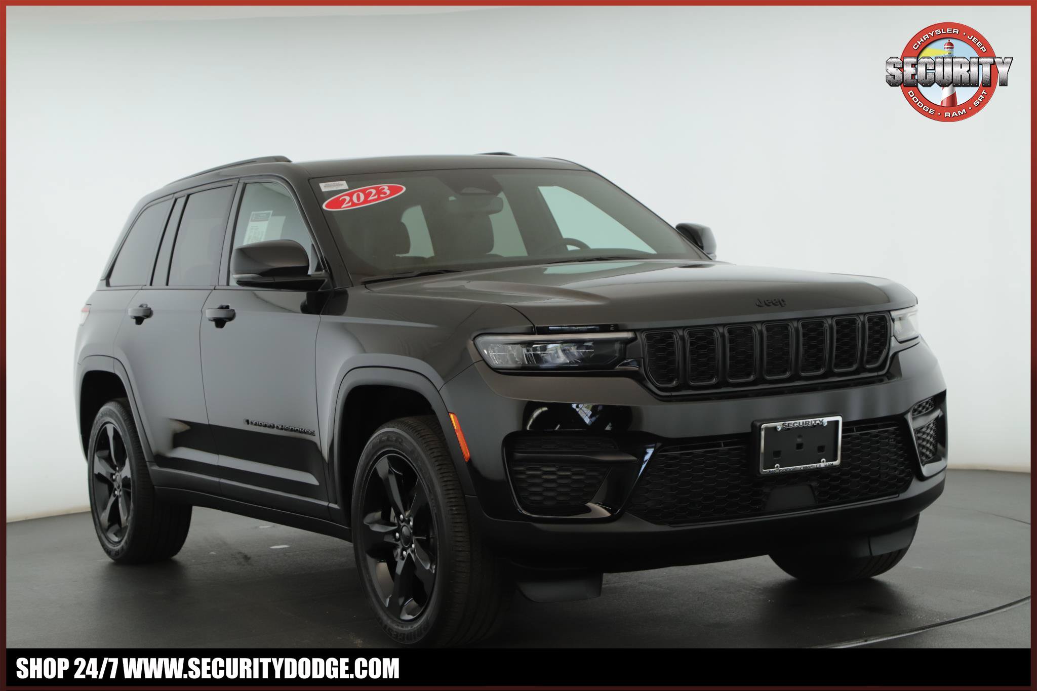 Used 2023 Jeep Grand Cherokee Altitude