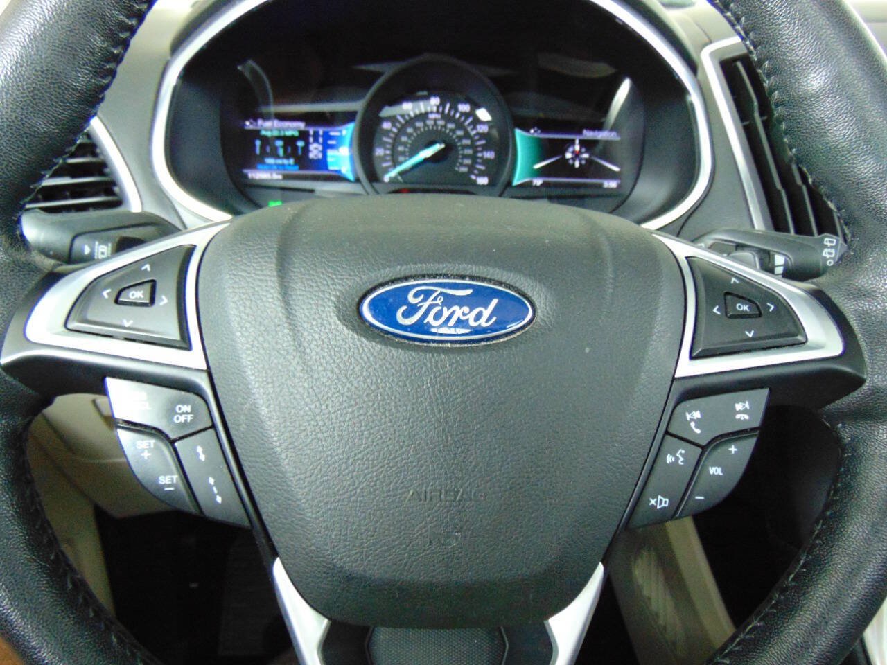Used 2016 Ford Edge Titanium w/ Equipment Group 302A AWD/4WD image 11
