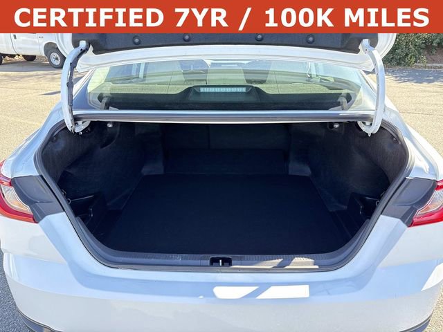 Used 2025 Toyota Camry LE FWD image 12