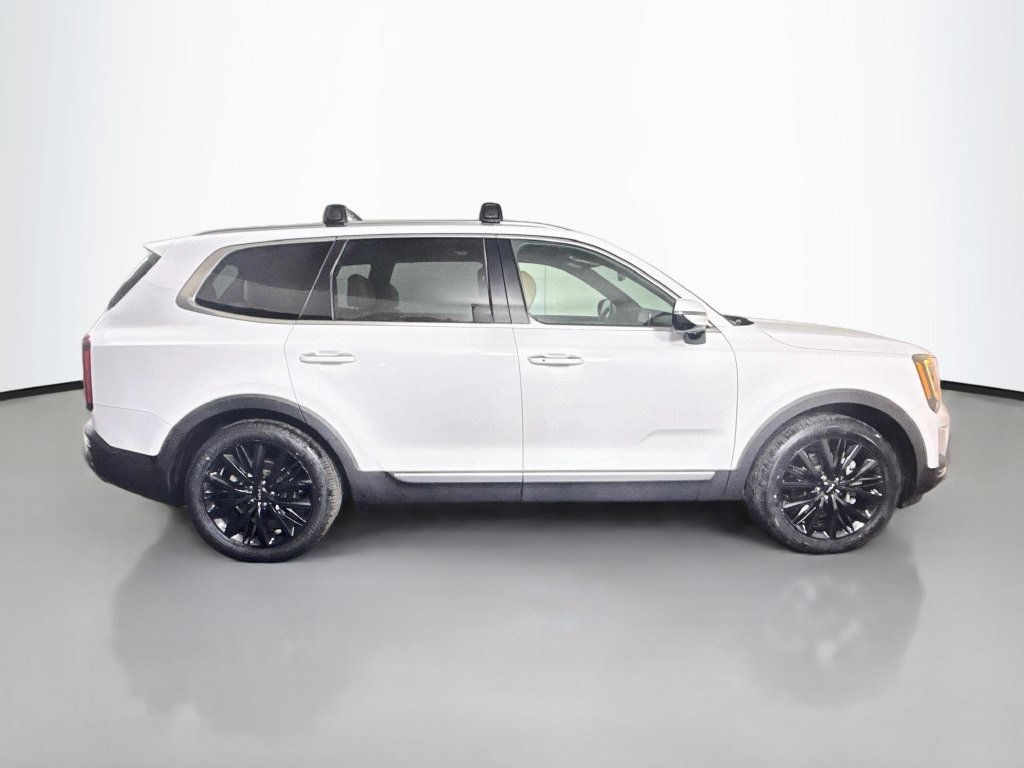 Used 2022 Kia Telluride SX w/ Towing Package FWD image 11