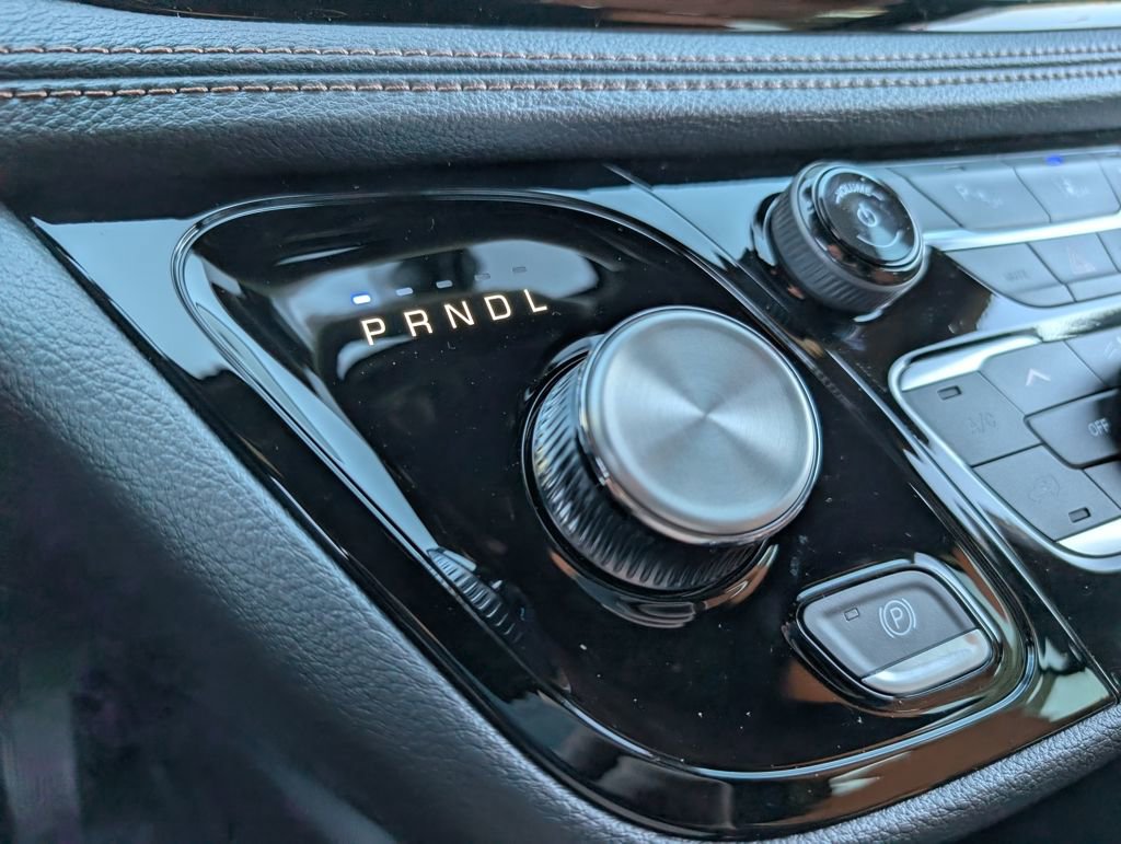 New 2026 Chrysler Pacifica Pinnacle w/ Trailer Tow Group image 36