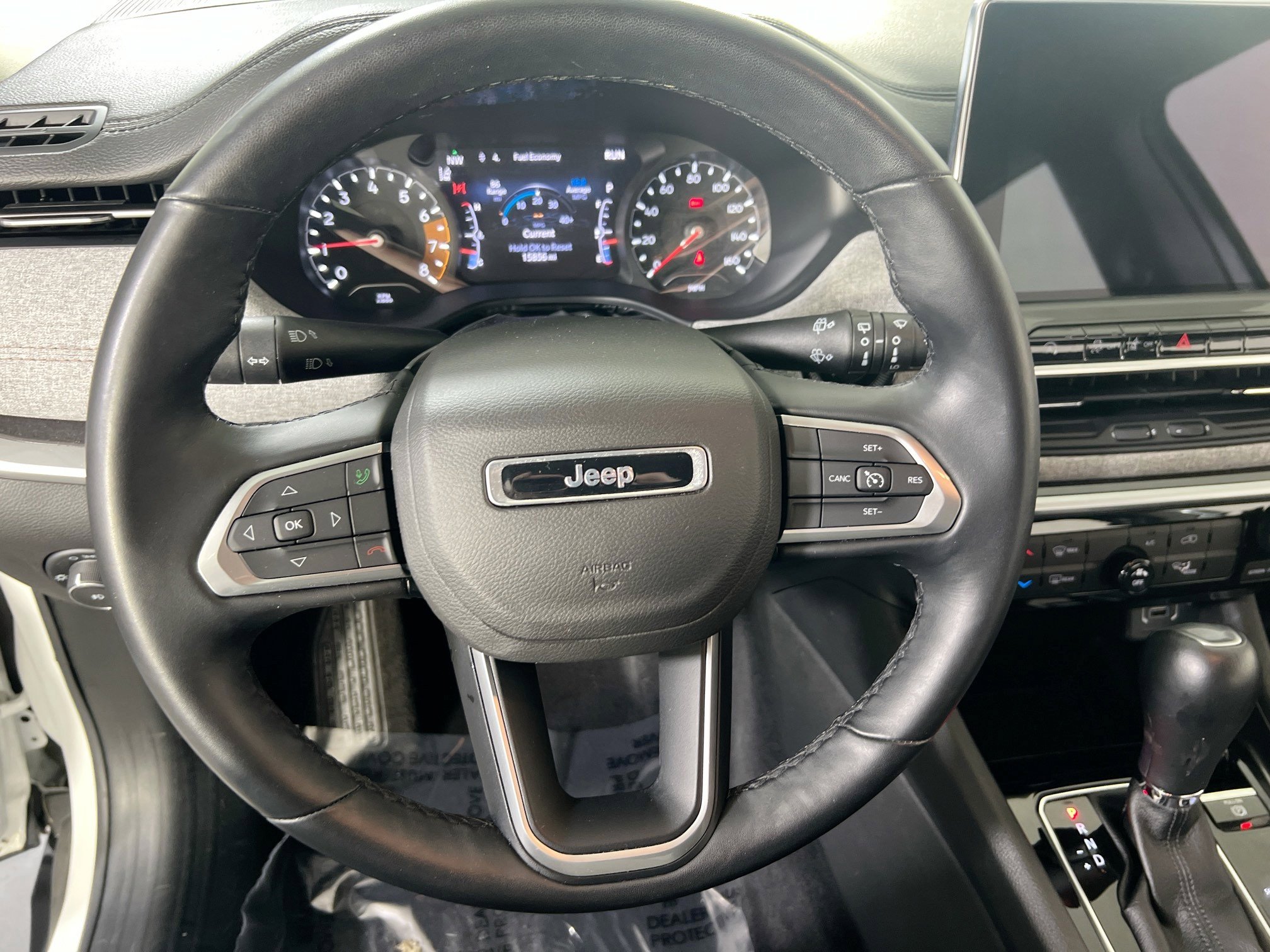 Used 2022 Jeep Compass Latitude AWD/4WD image 11