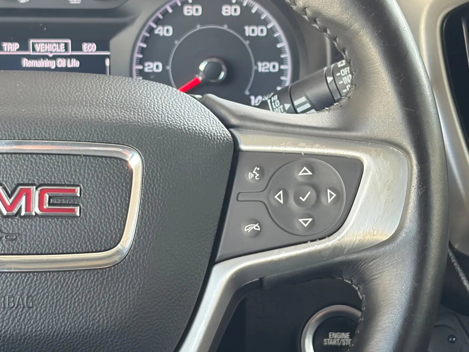 Used 2018 GMC Terrain SLE AWD/4WD image 27