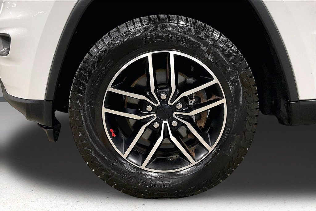 Used 2020 Jeep Grand Cherokee Trailhawk AWD/4WD image 35