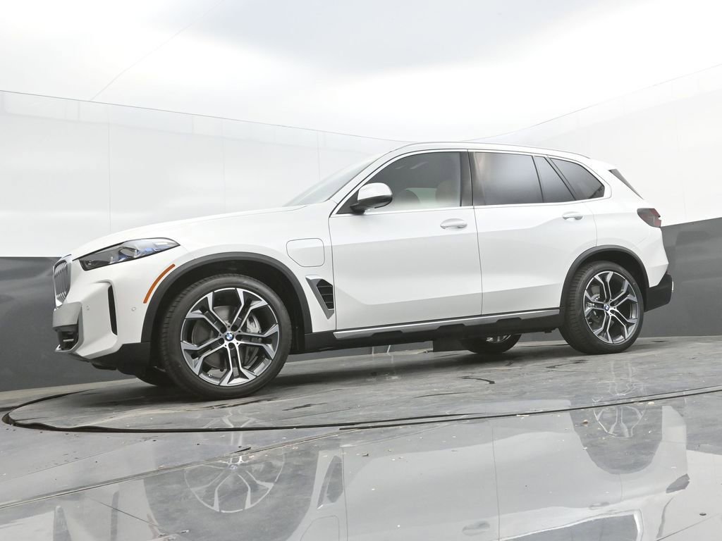 New 2026 BMW X5 xDrive50e AWD/4WD image 47