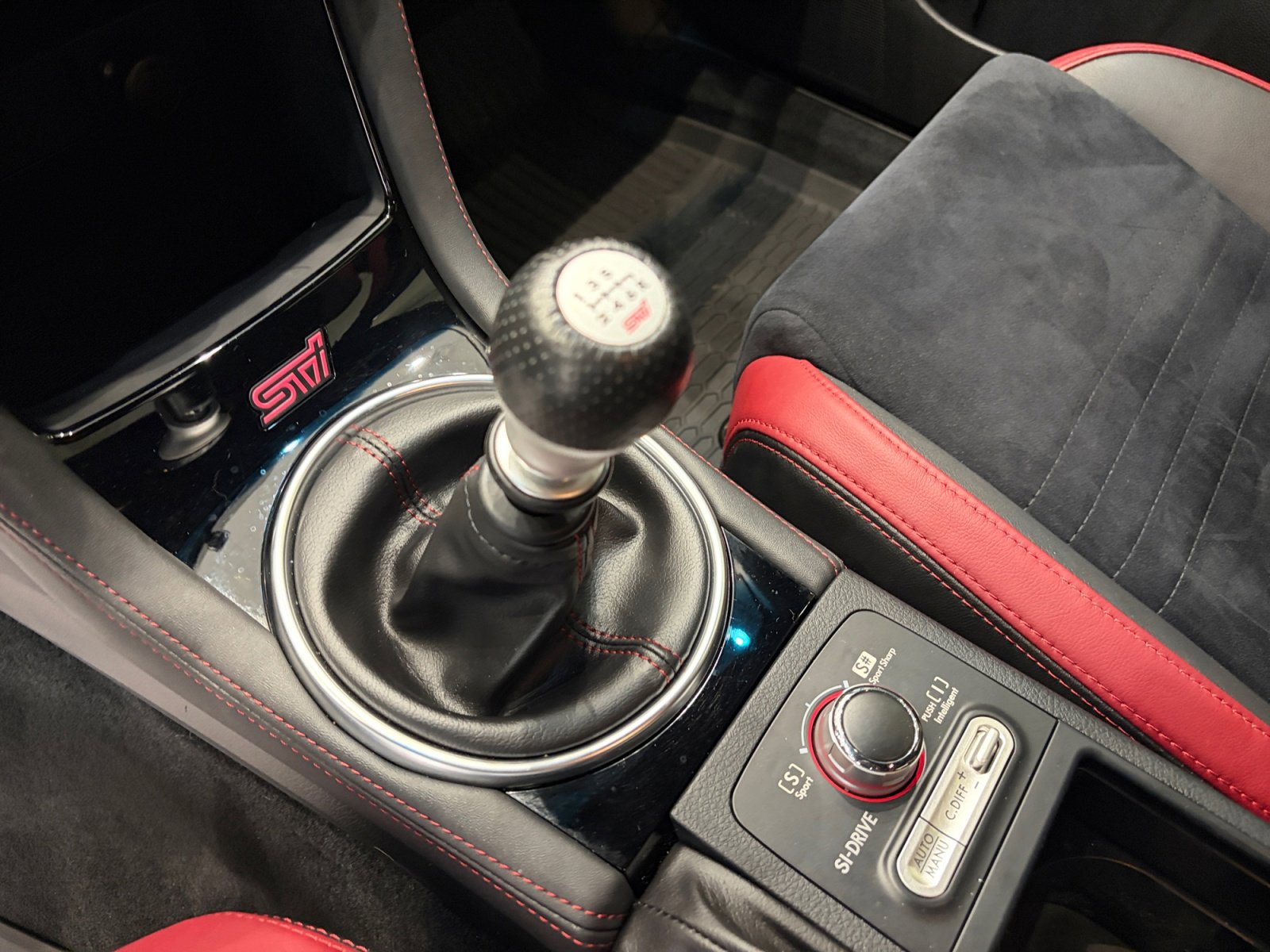 Used 2020 Subaru WRX STI AWD/4WD image 16