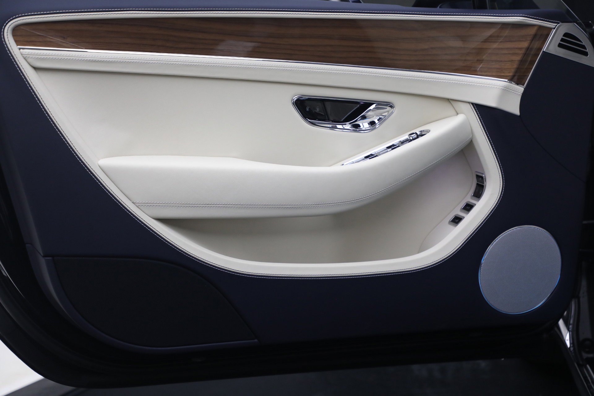 New 2026 Bentley Continental GTC AWD/4WD image 21