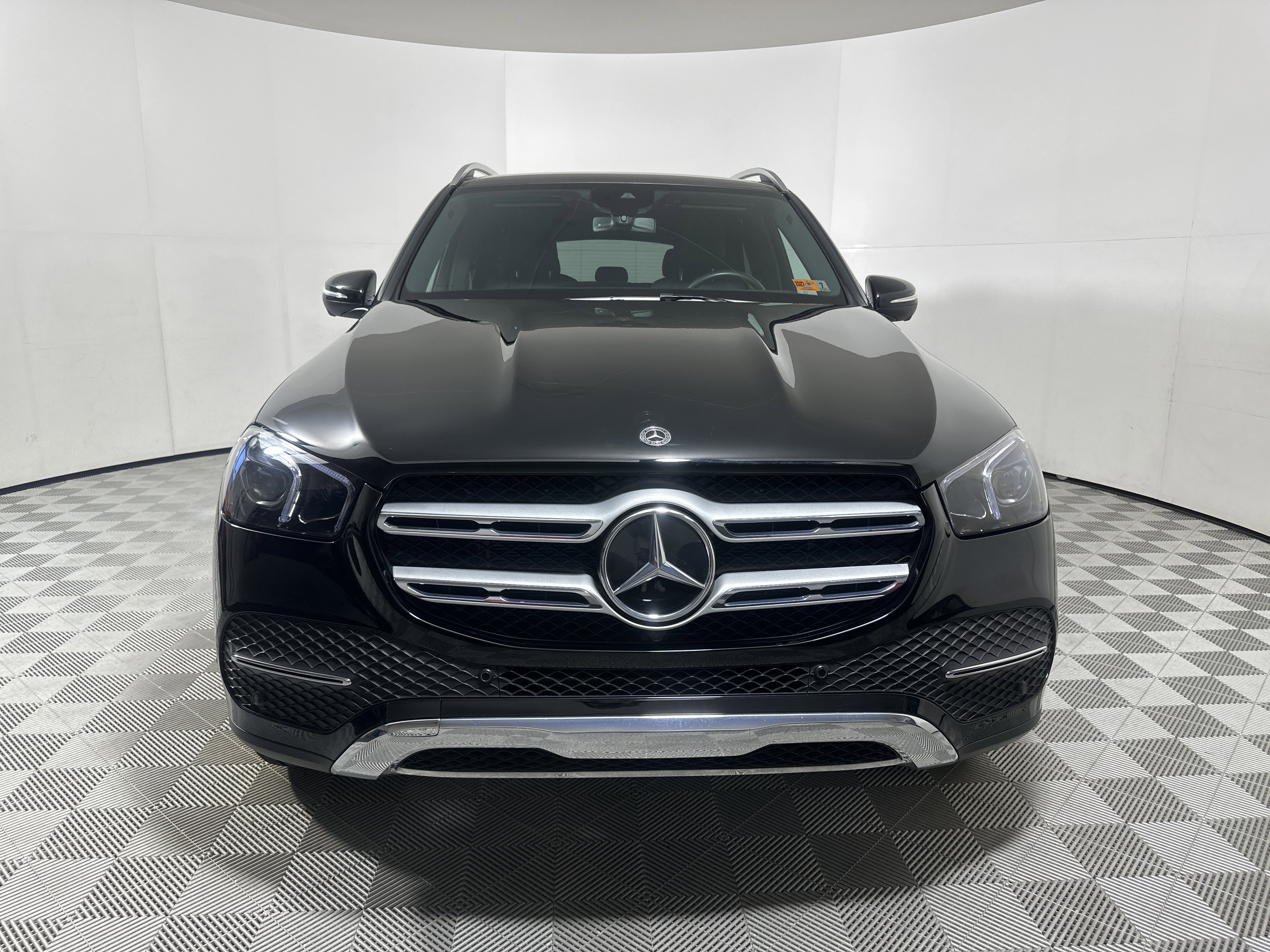 Used 2022 Mercedes-Benz GLE 350 4MATIC image 2