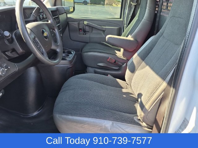 Used 2021 Chevrolet Express 2500 RWD image 14