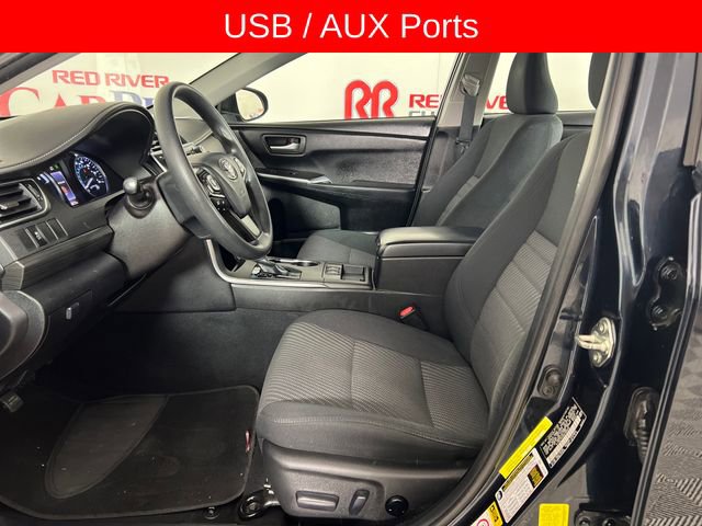 Used 2016 Toyota Camry LE image 10