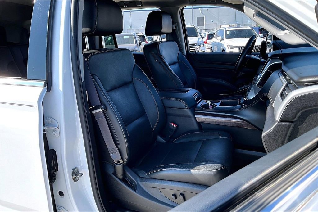 Used 2017 GMC Yukon SLT image 10
