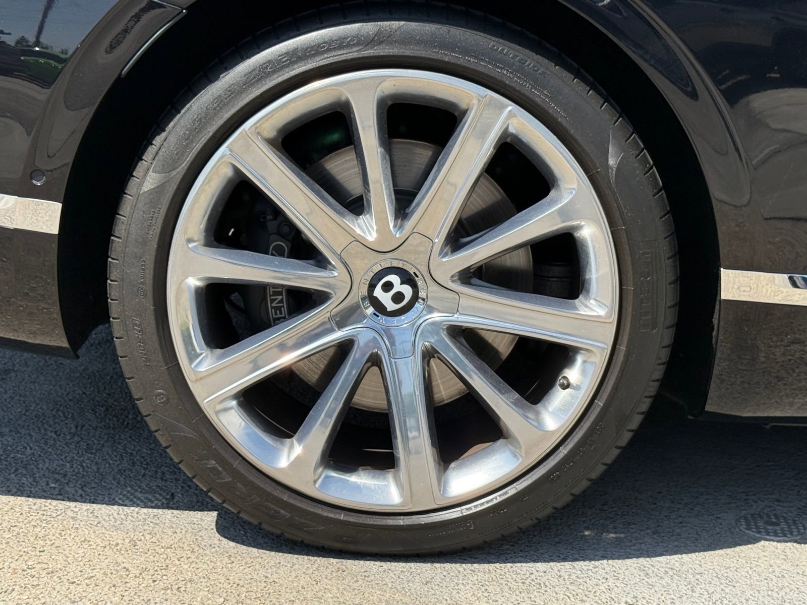Used 2021 Bentley Continental GT image 17