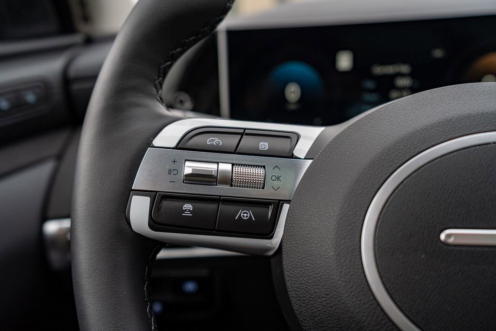 New 2025 Hyundai Tucson Limited image 29