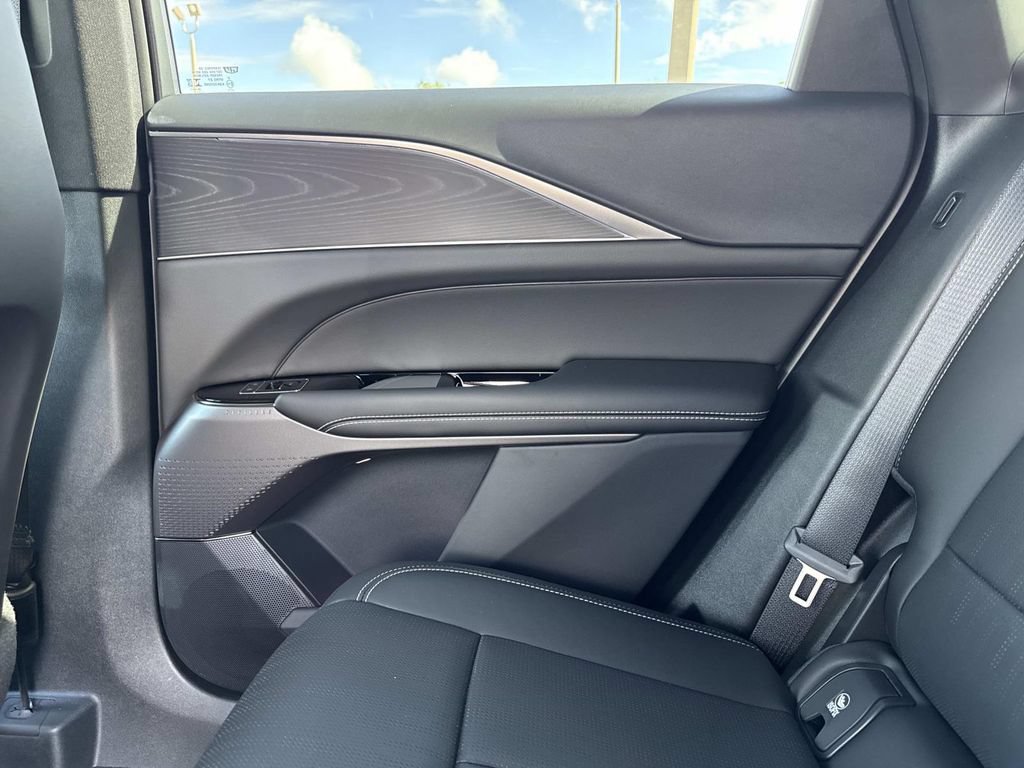 New 2026 Cadillac Lyriq Luxury RWD image 15