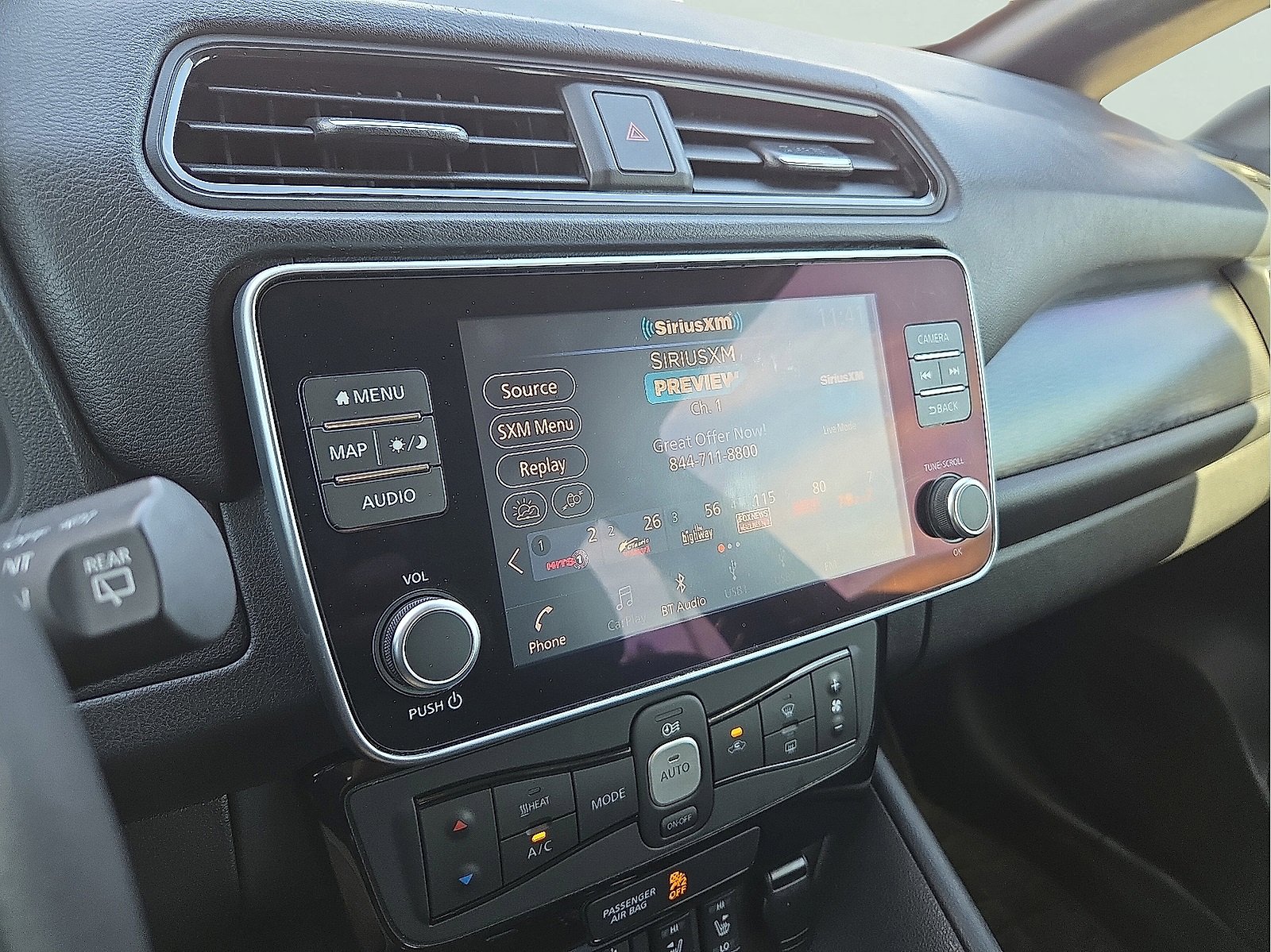 Used 2022 Nissan Leaf SV Plus image 16