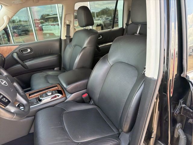 Used 2023 Nissan Armada SL w/ Captain's Chairs Package image 9