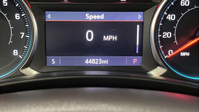Used 2023 Chevrolet Equinox RS w/ RS Leather Package AWD/4WD image 10