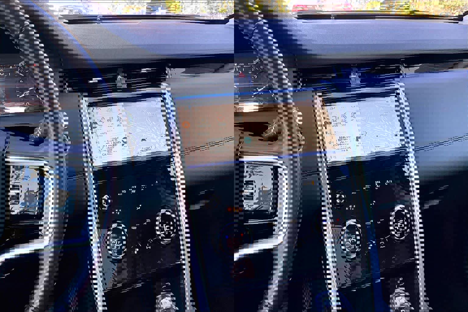 Used 2021 Land Rover Discovery Sport S image 6