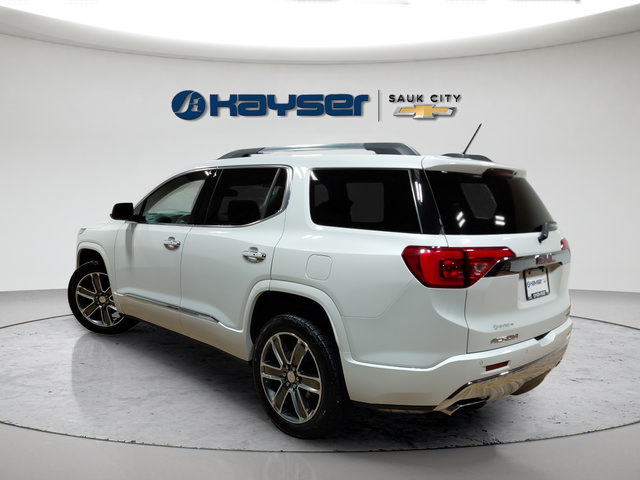 Certified 2019 GMC Acadia Denali w/ Technology Package AWD/4WD image 5