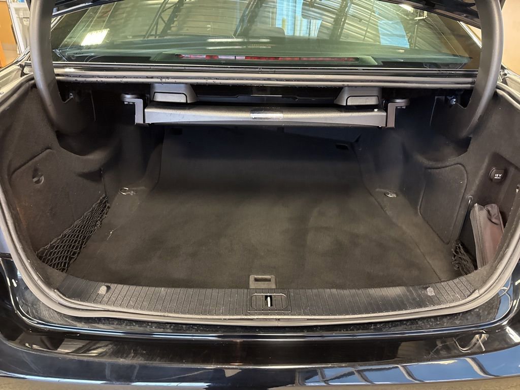 Used 2014 Mercedes-Benz E 350 4MATIC Sedan image 37