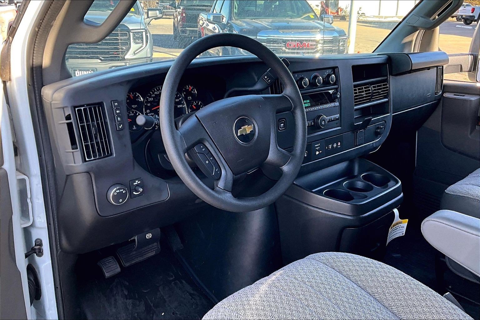 New 2025 Chevrolet Express 3500 w/ Power Convenience Package image 6