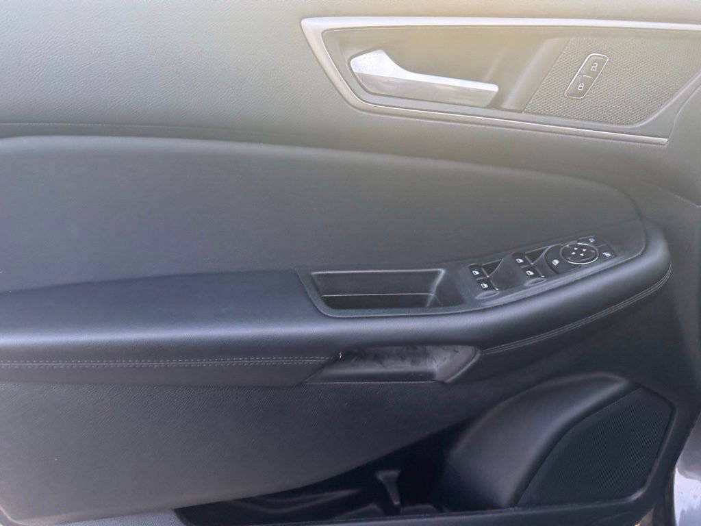 Used 2023 Ford Edge SEL w/ Convenience Package image 10