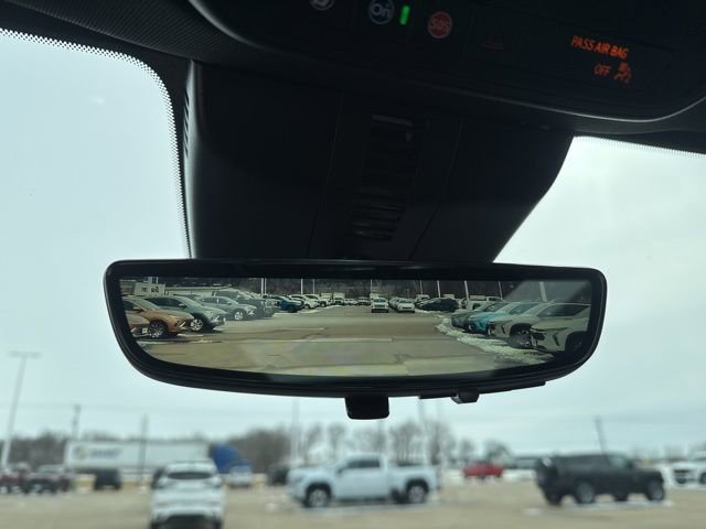 Used 2025 Chevrolet Traverse Z71 w/ Enhanced Driving Package image 34