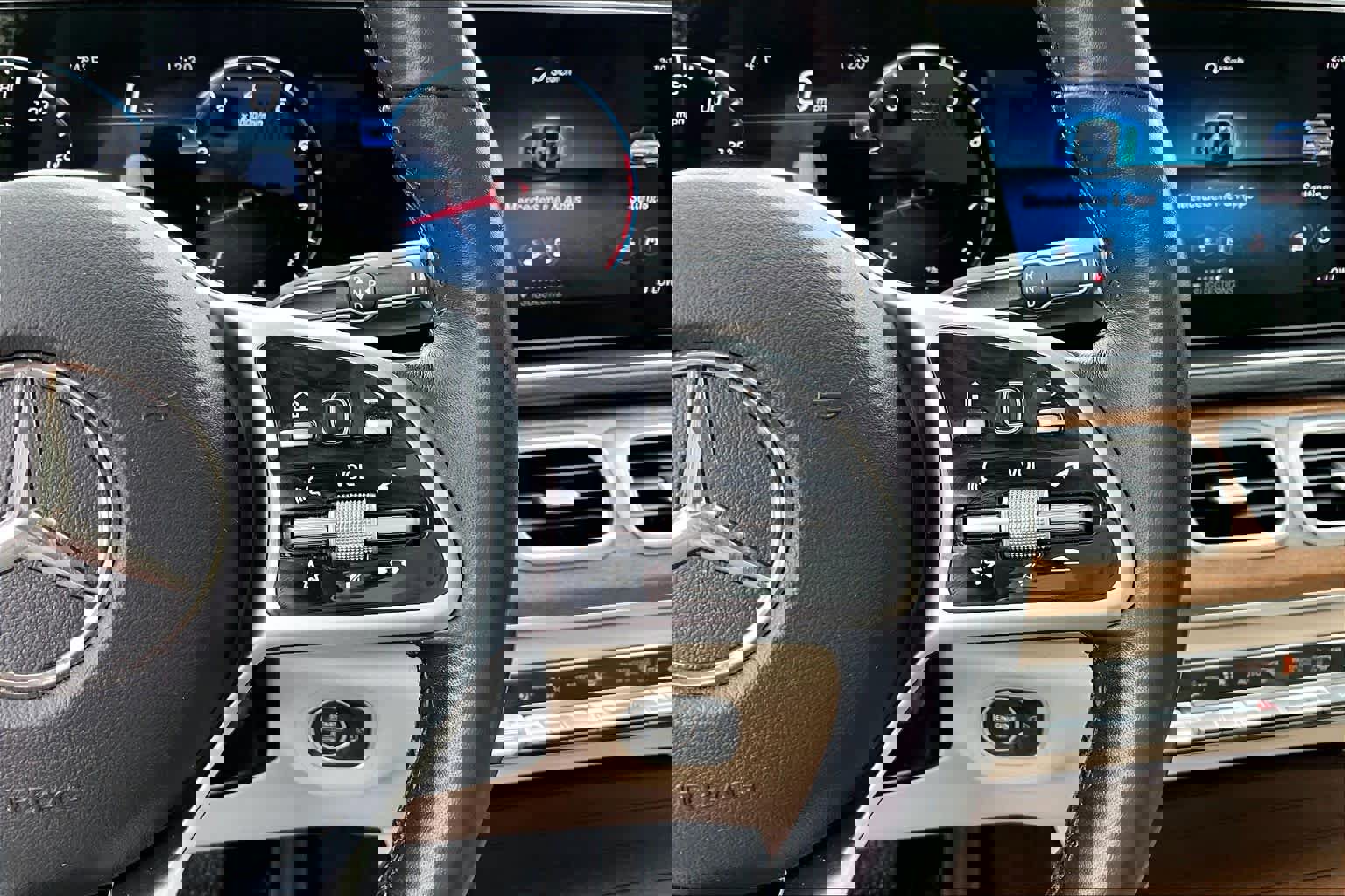 Used 2022 Mercedes-Benz GLE 350 image 25