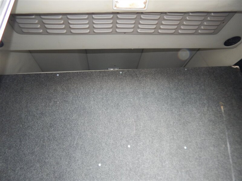Used 2010 Chevrolet Express 3500 Extended RWD image 12