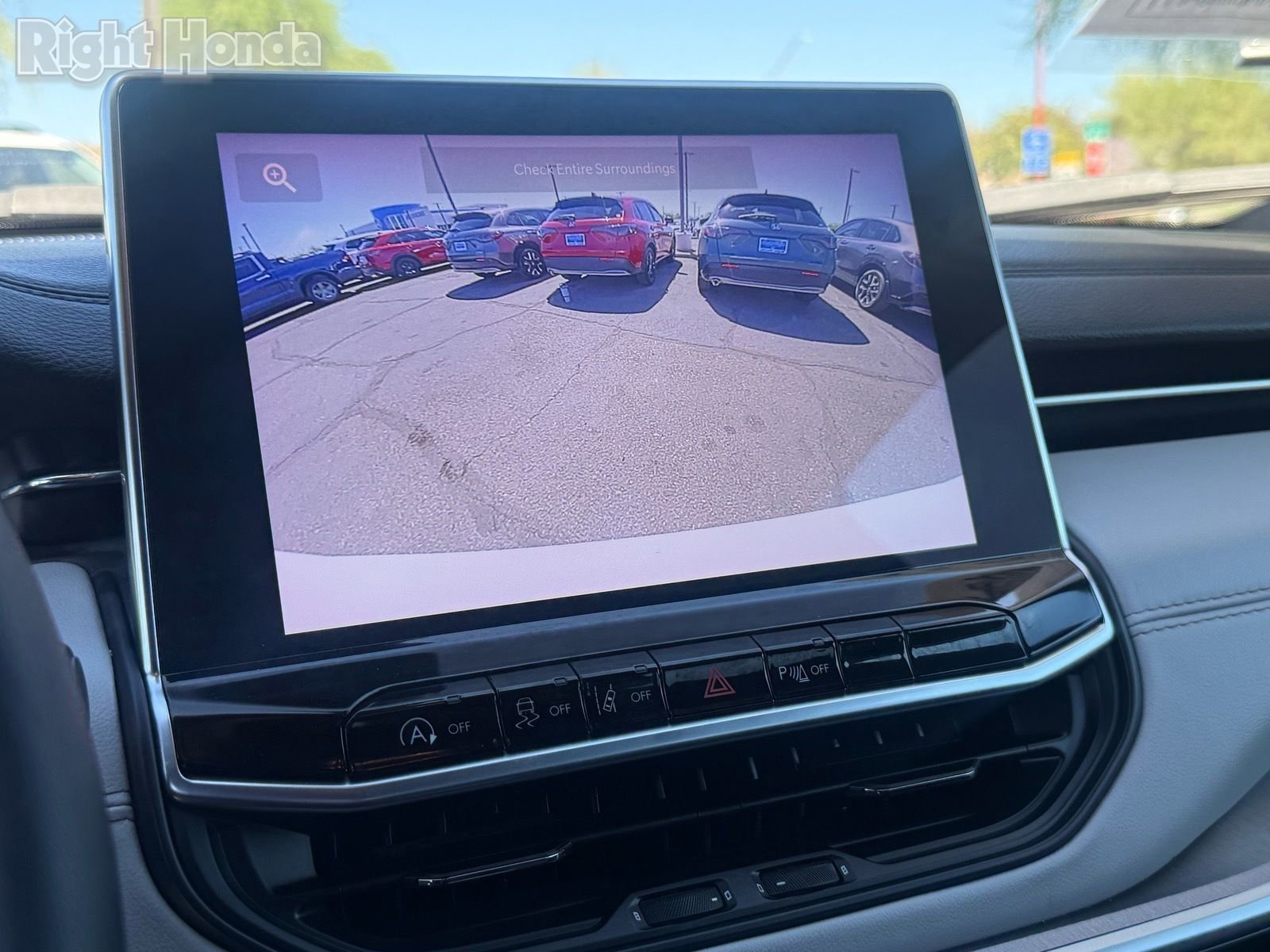 Used 2025 Jeep Compass Limited image 22