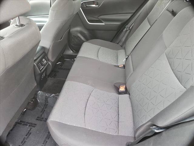 Used 2021 Toyota RAV4 XLE w/ Carpet Mat Package (TMS) AWD/4WD image 24