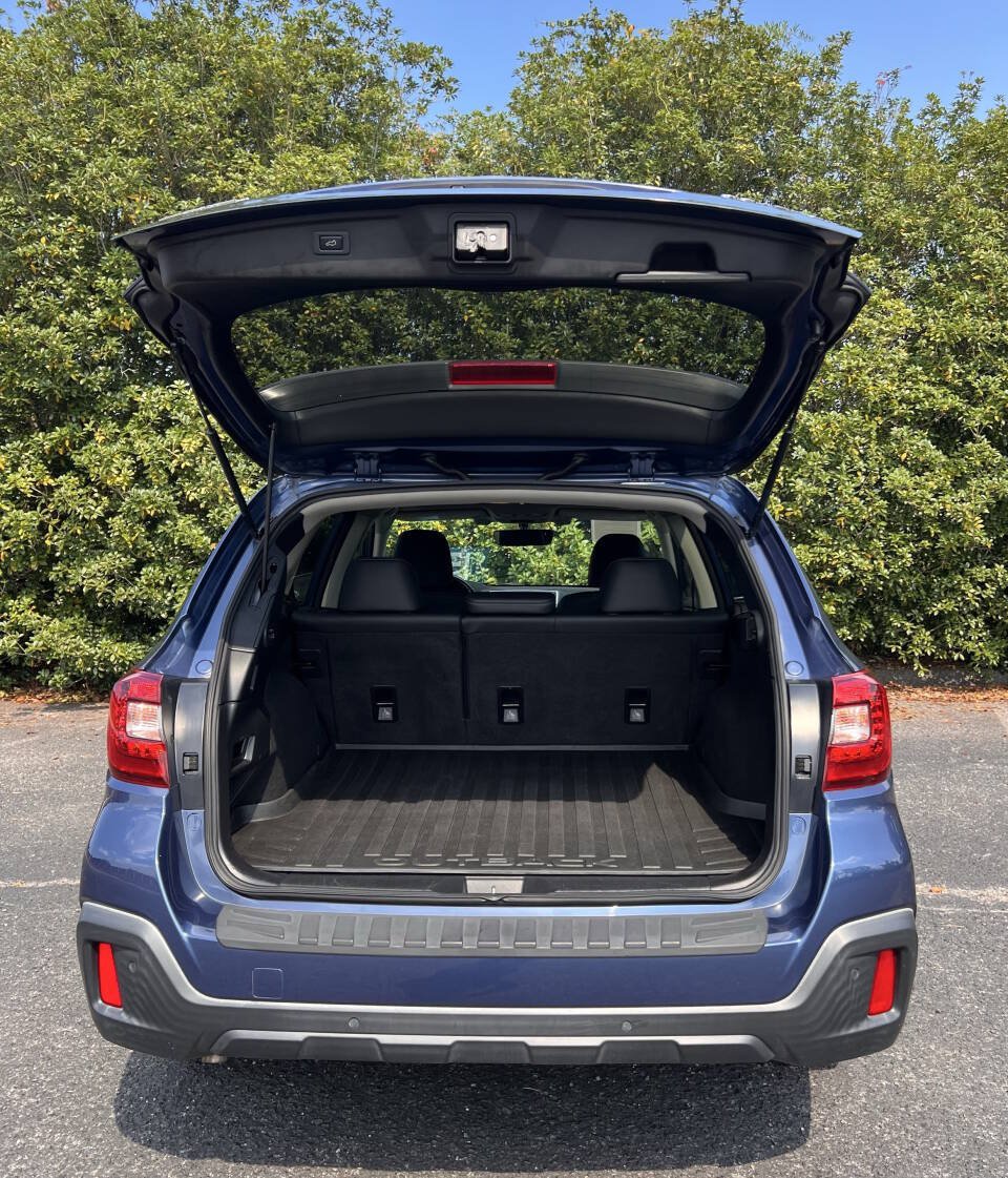 Used 2019 Subaru Outback 2.5i Limited AWD/4WD image 7