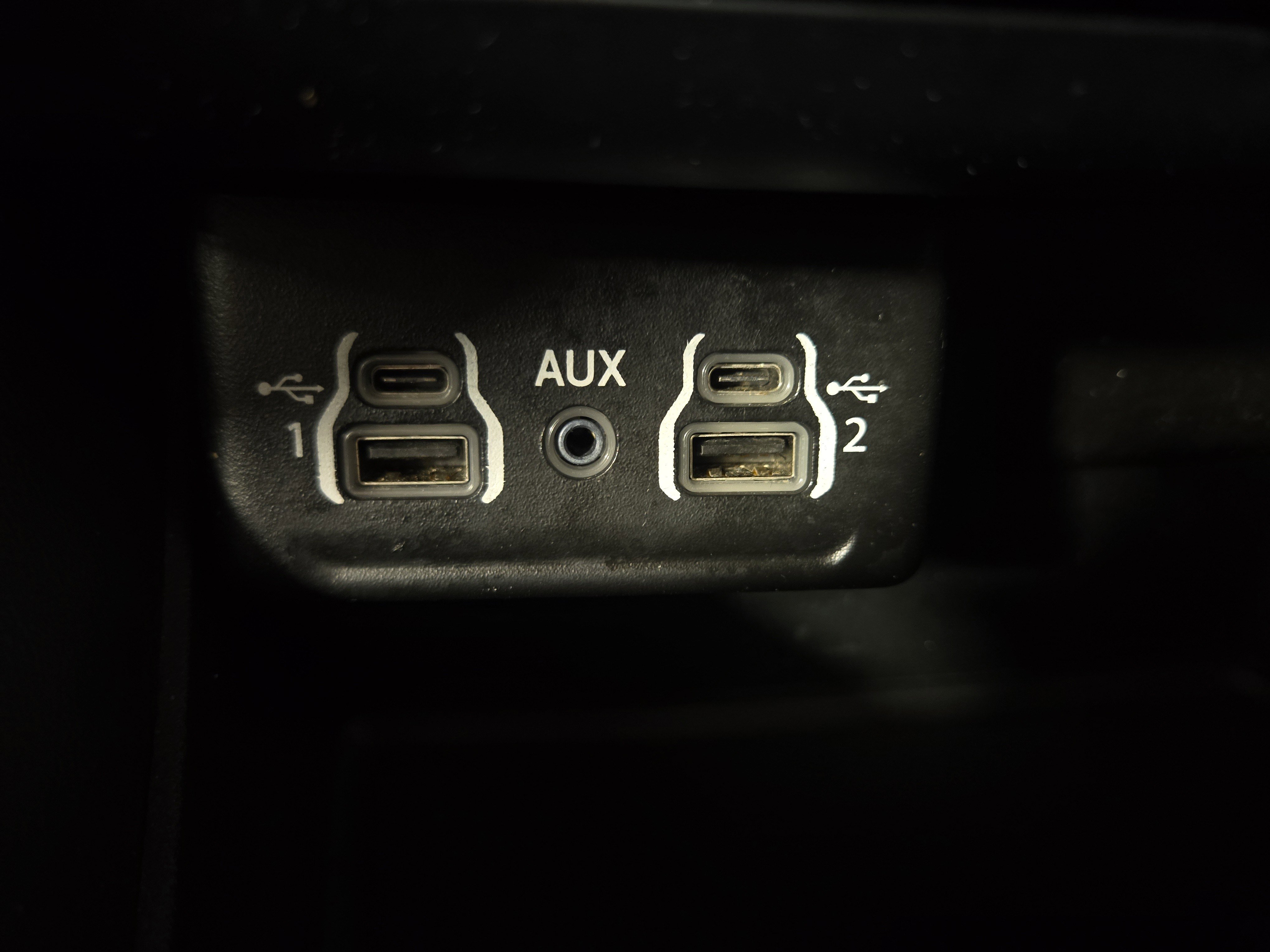 Used 2024 Dodge Durango GT image 30