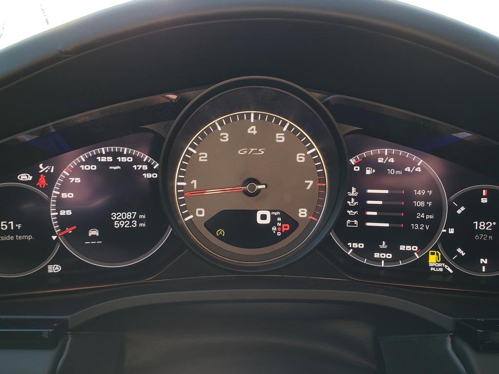 Used 2022 Porsche Cayenne GTS w/ Sport Chrono Package (8LH) image 32