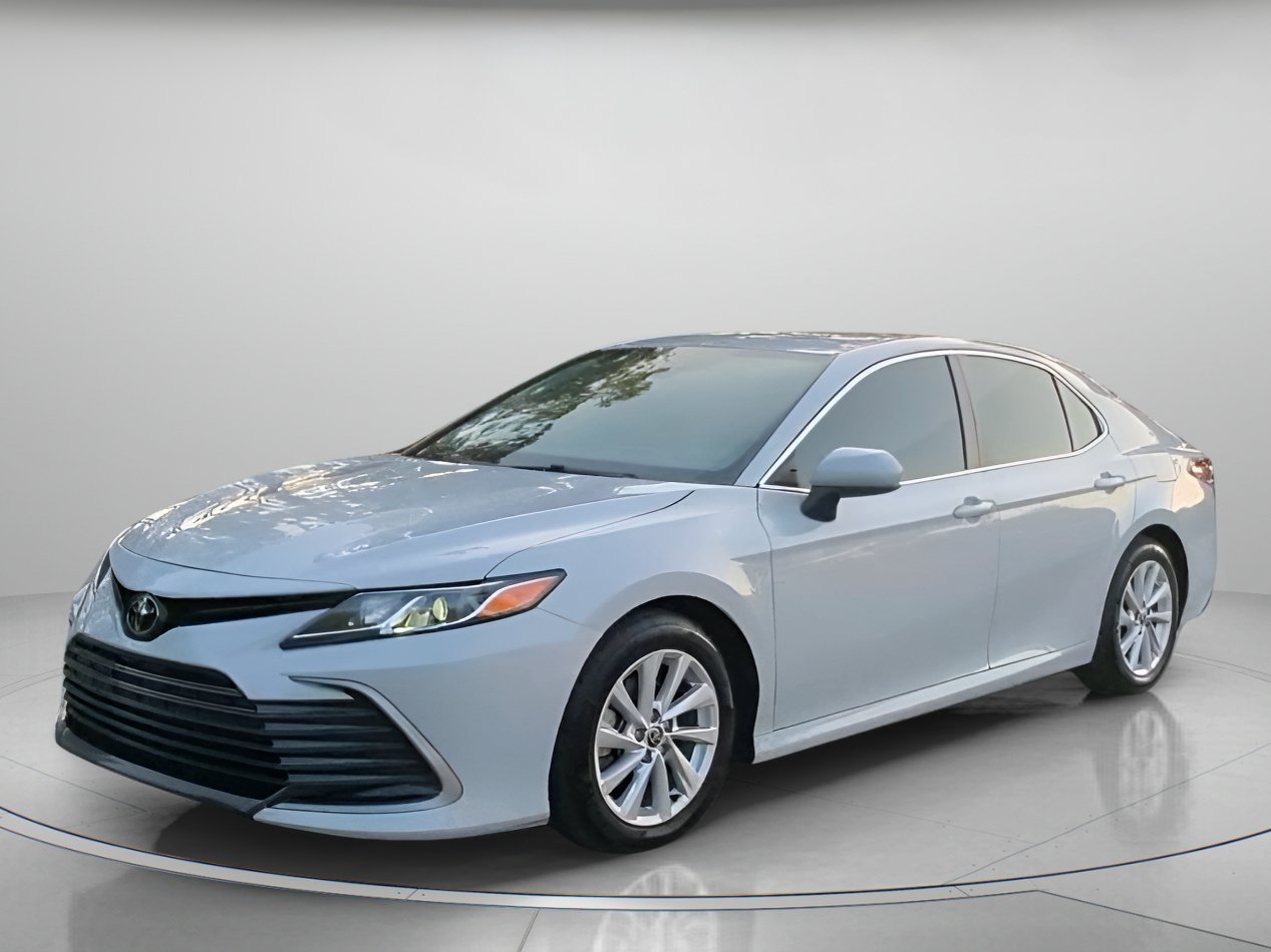 Used 2023 Toyota Camry LE FWD image 12