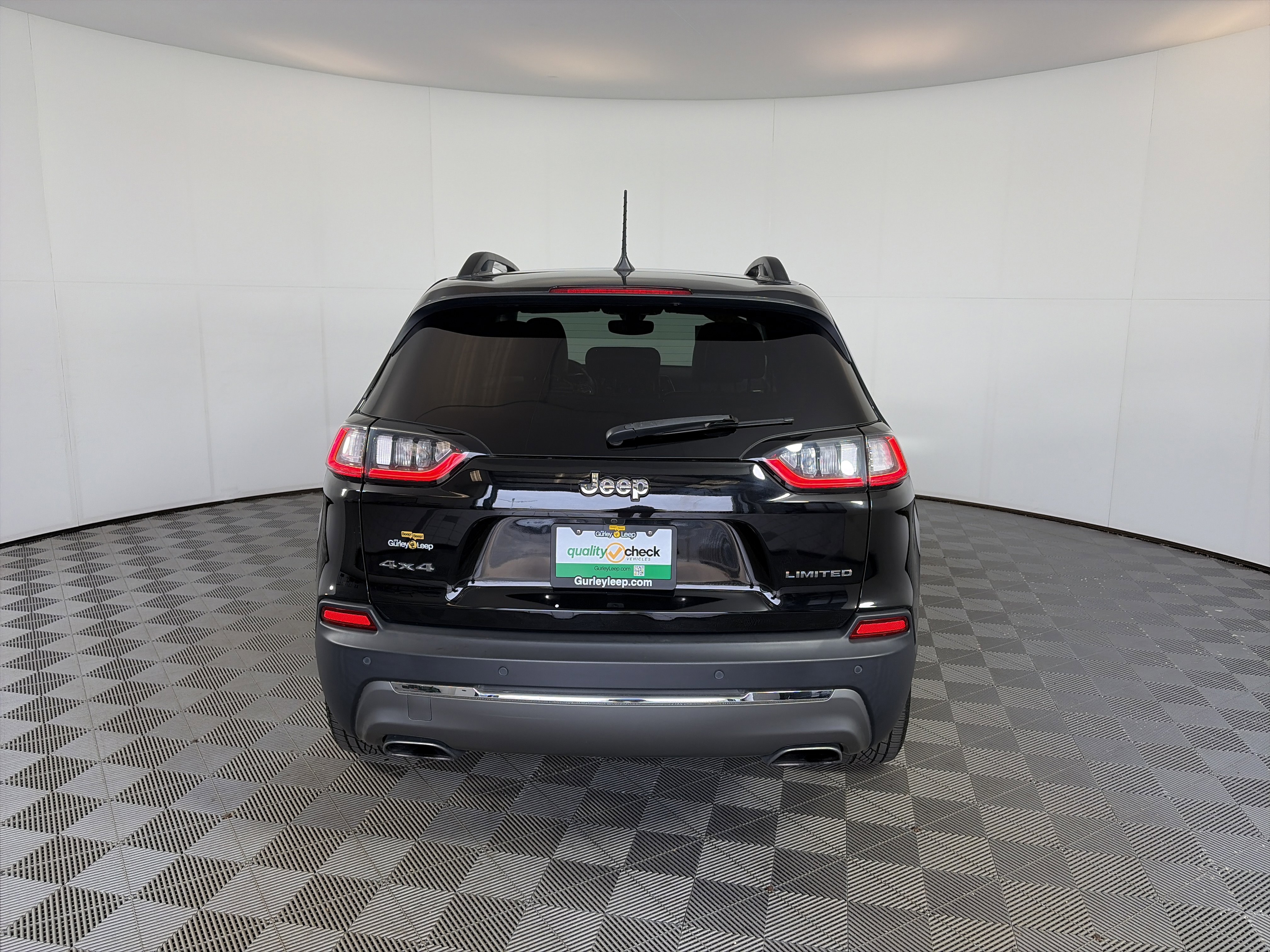Used 2020 Jeep Cherokee Limited AWD/4WD image 9
