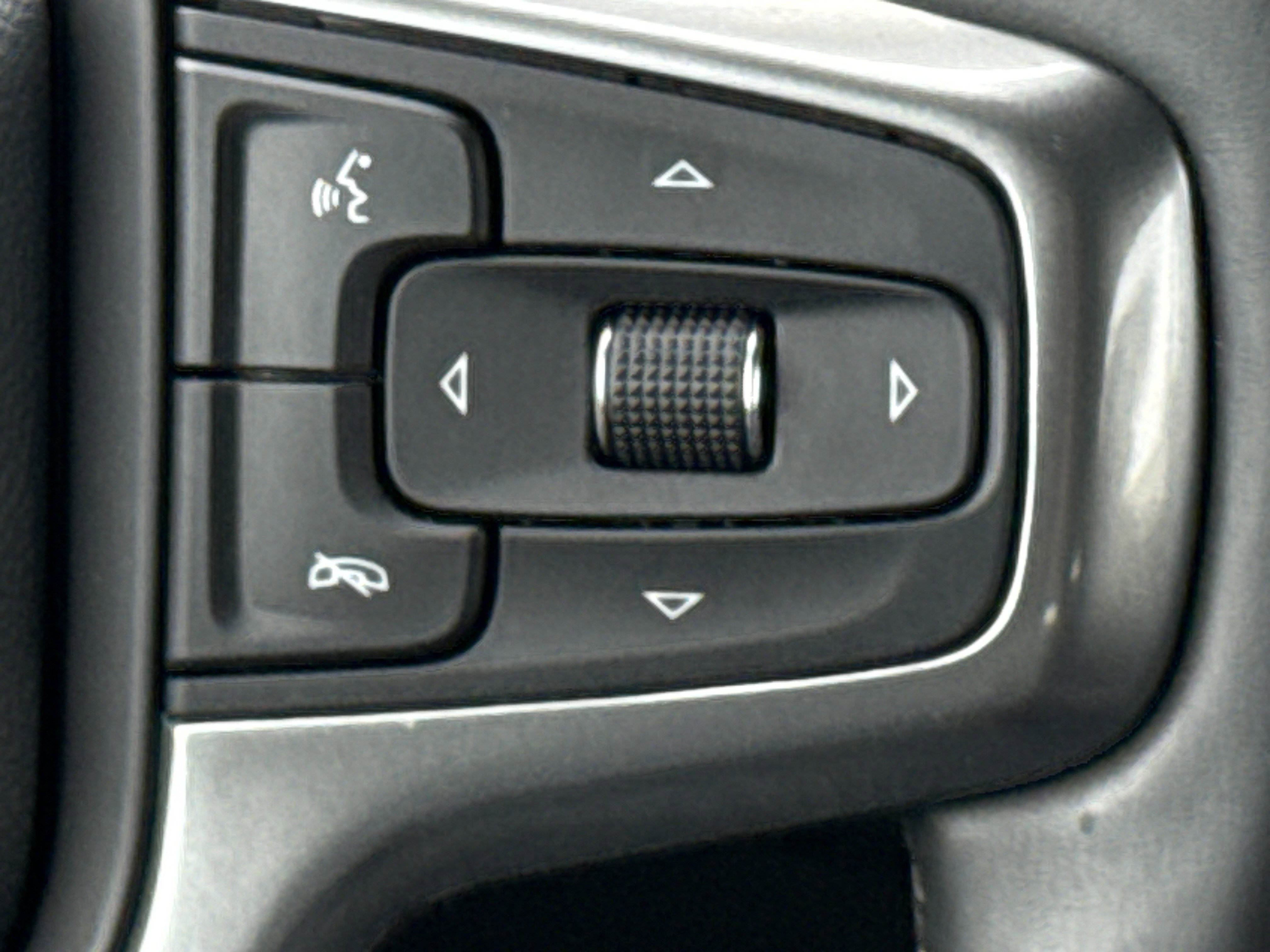 Used 2024 Chevrolet Tahoe Premier w/ Premium Package 2 image 20