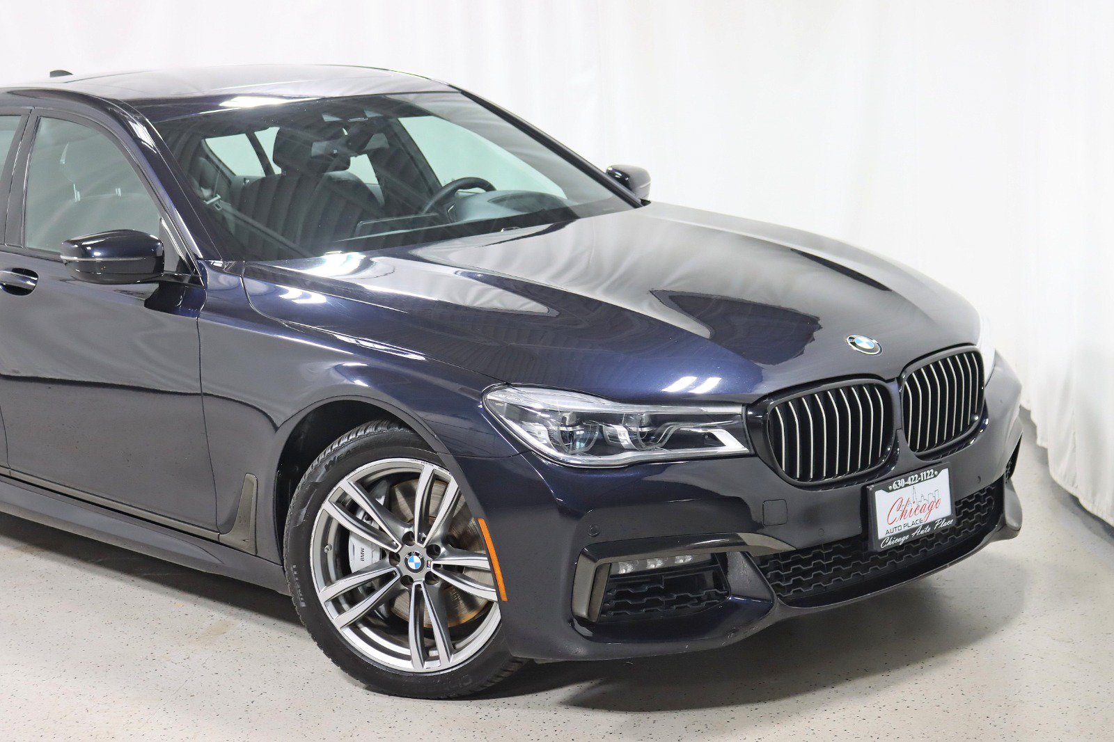 Used 2019 BMW 750i xDrive w/ M Sport Package AWD/4WD image 2