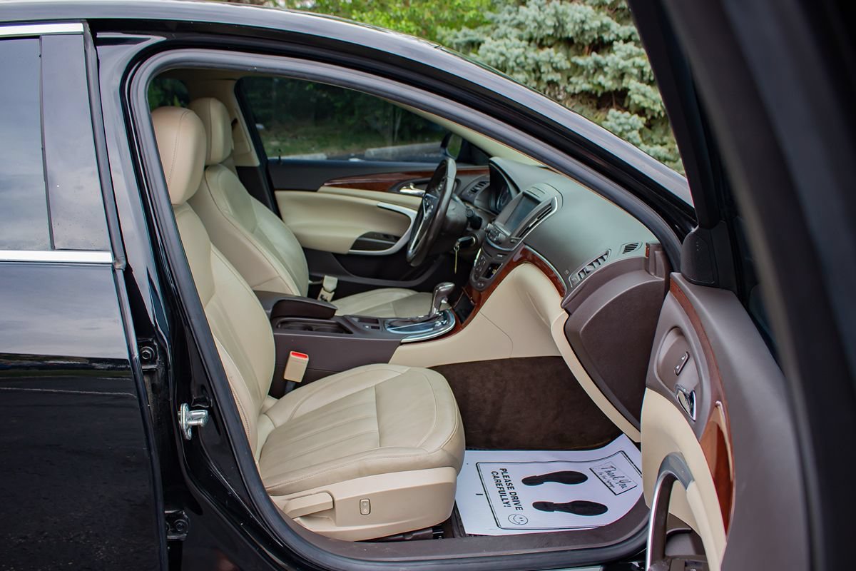 Used 2016 Buick Regal AWD image 18