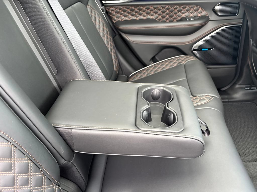 New 2027 Jeep Grand Cherokee Summit AWD/4WD image 24