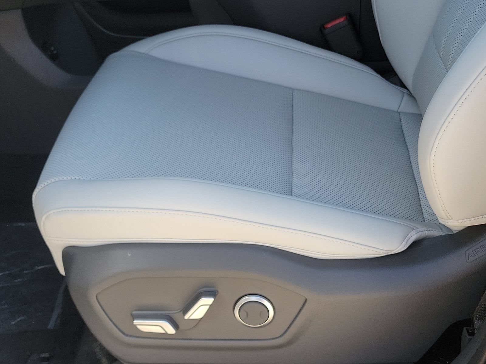 New 2026 Hyundai Santa Fe SEL AWD/4WD image 16