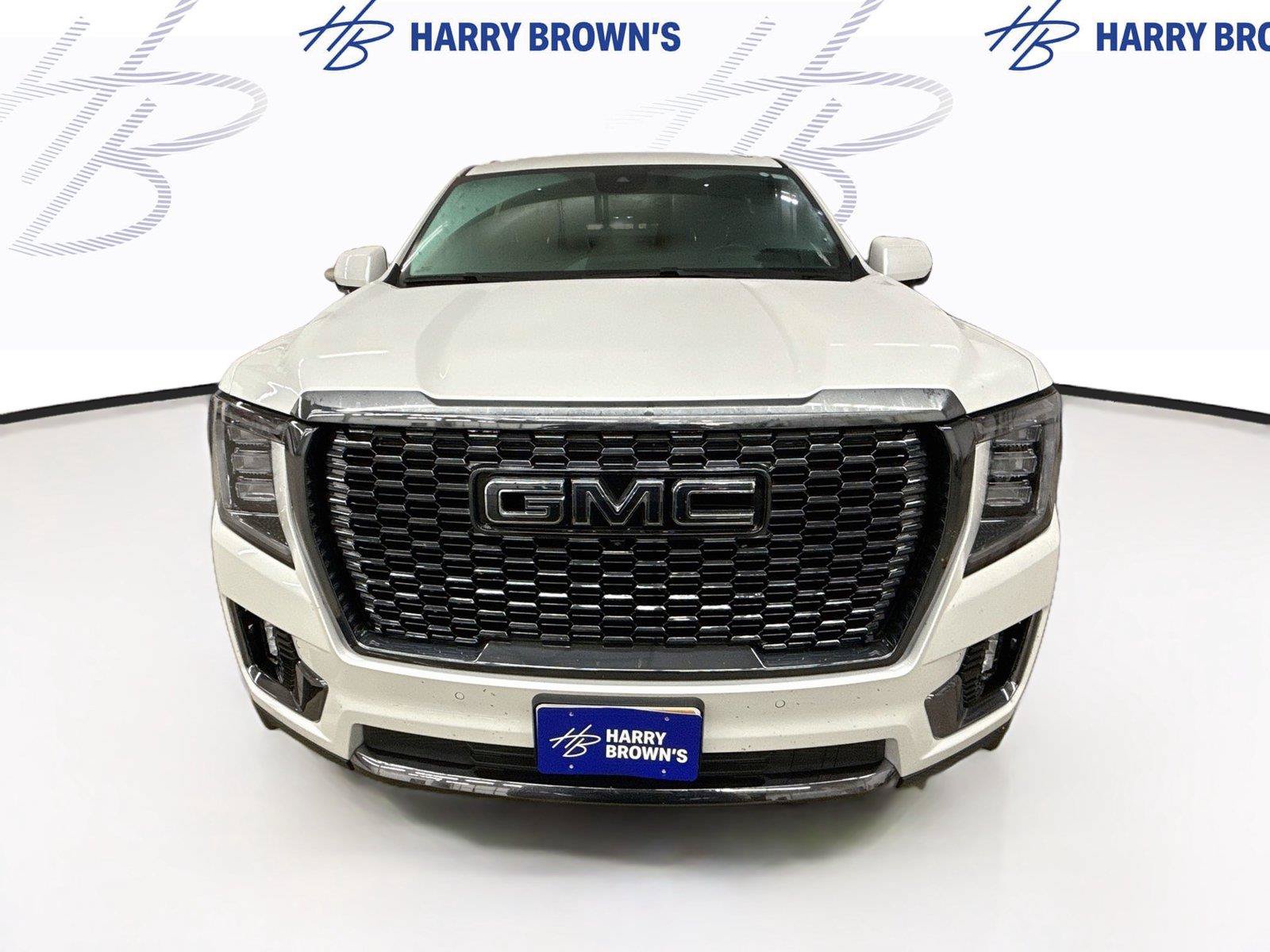 Used 2024 GMC Yukon XL Denali Ultimate AWD/4WD image 6
