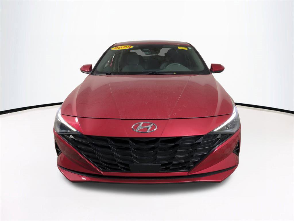 Certified 2023 Hyundai Elantra SEL w/ Convenience Package image 3
