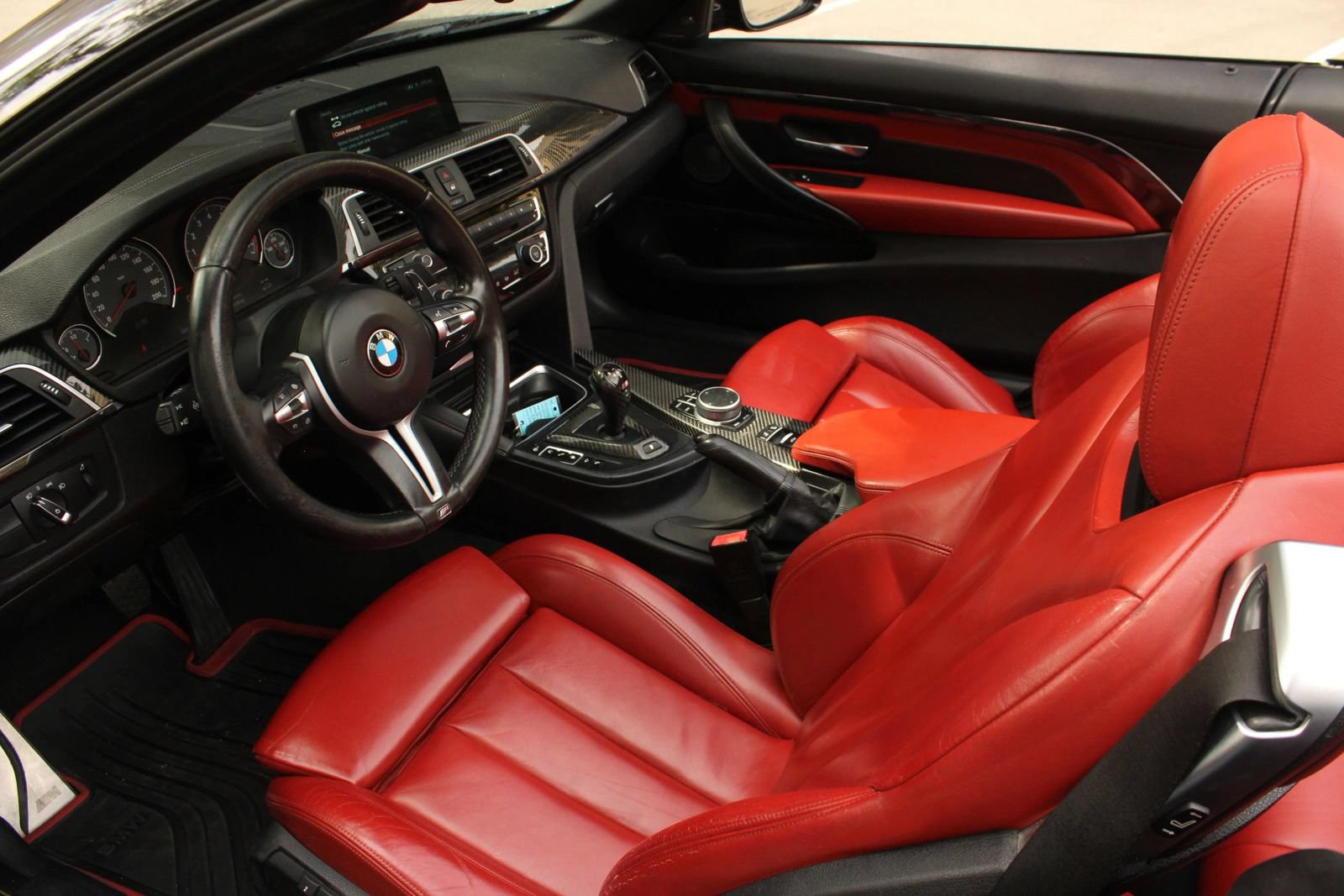 Used 2018 BMW M4 Convertible RWD image 13