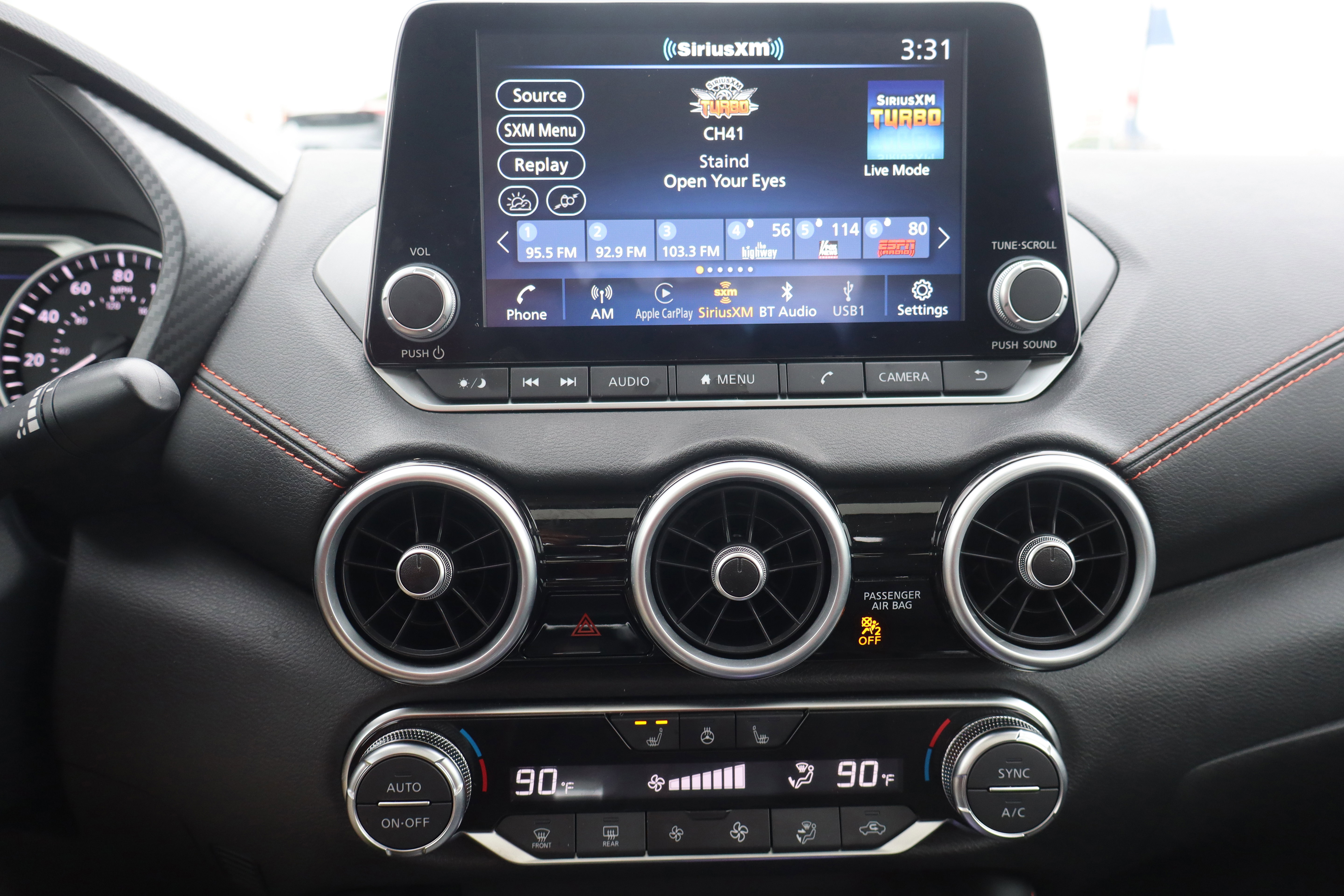 Used 2024 Nissan Sentra SR w/ SR Premium Package image 17