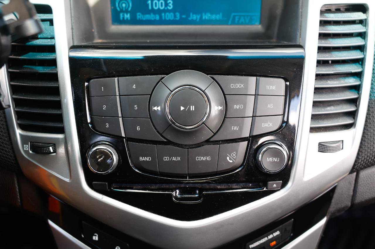 Used 2012 Chevrolet Cruze LT FWD image 30