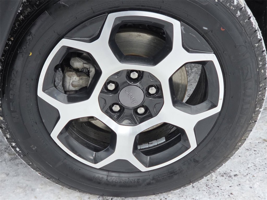 Used 2022 Jeep Compass Trailhawk image 9