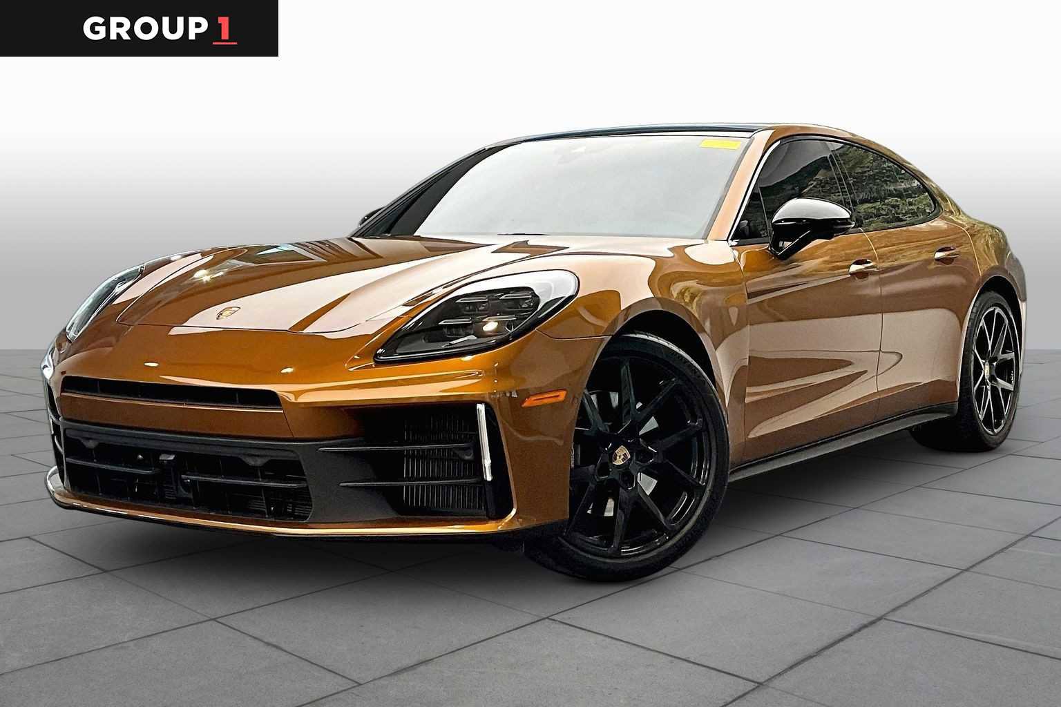 Used 2025 Porsche Panamera 4 image 1